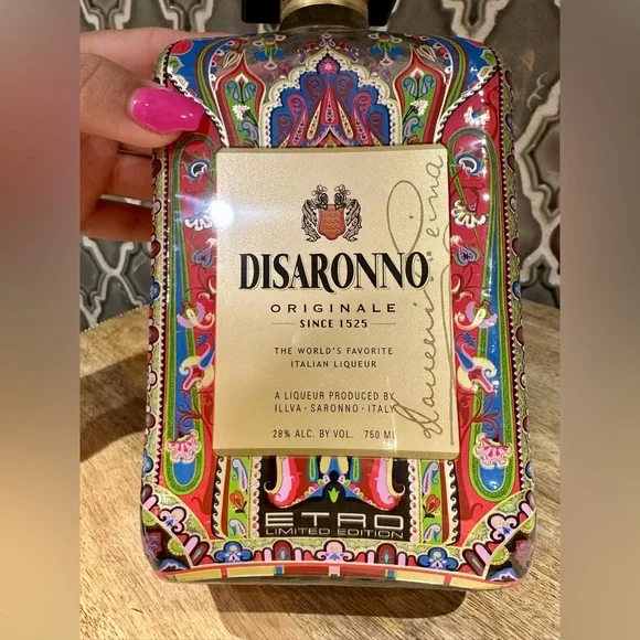 ETRO - Disaronno Wears Etro Limited Edition Gift Set. - Picture 7 of 17